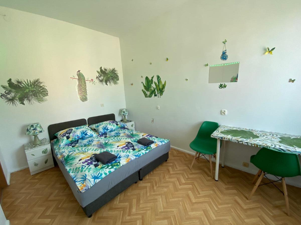 Jungle Rooms Danzig Exterior foto